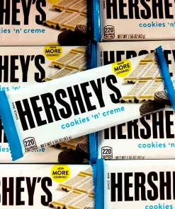 Hershey Cookies & Cream Bar